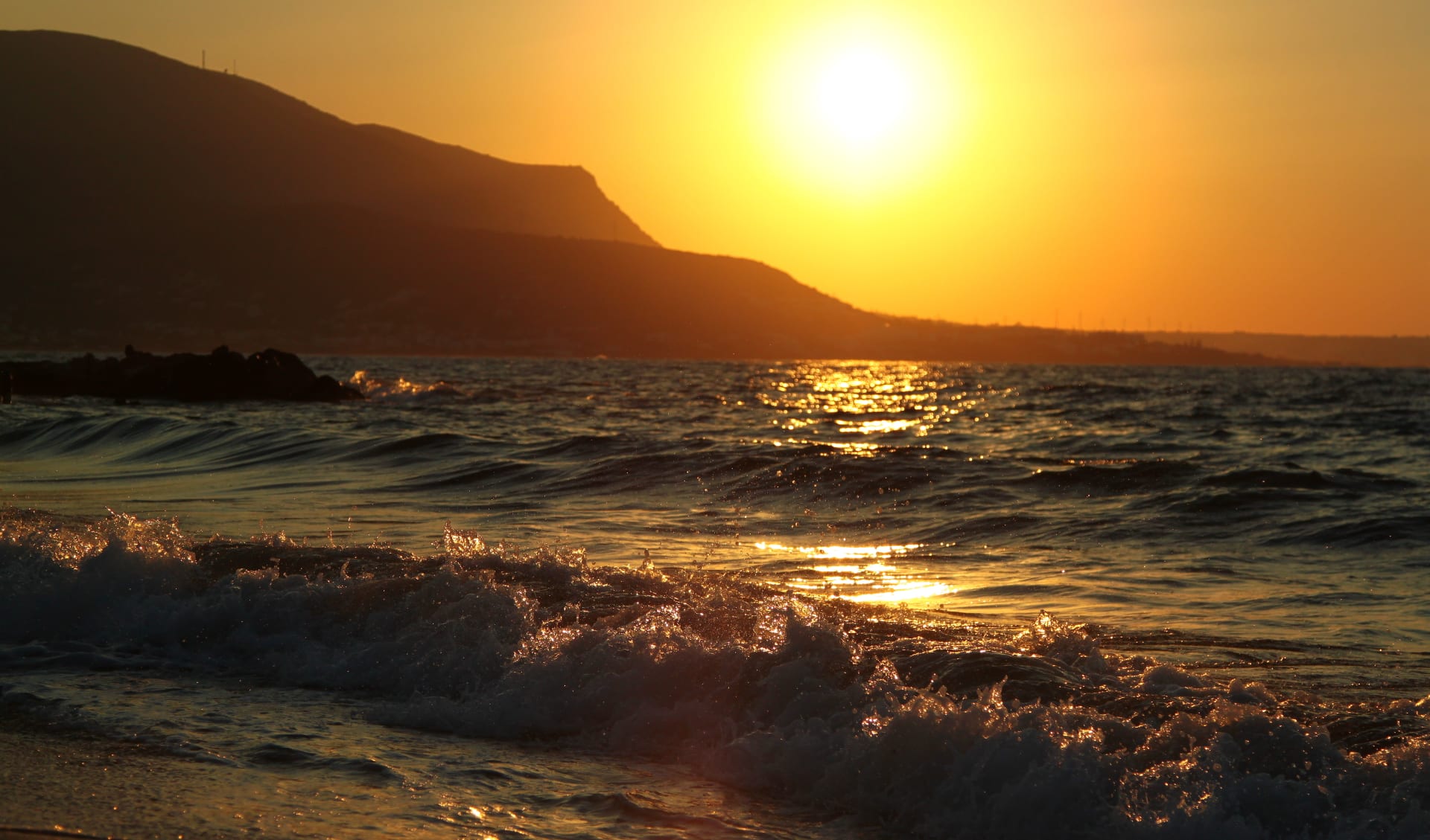 Badeferien im Hotel Kernos Beach ab Heraklion: Malia Beach Sonnenuntergang Meer Kreta GR