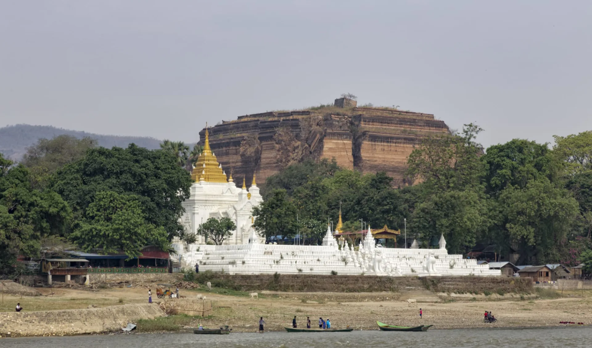 Flussfahrt auf dem mystischen Irrawaddy ab Bhamo: Mandalay Mingun