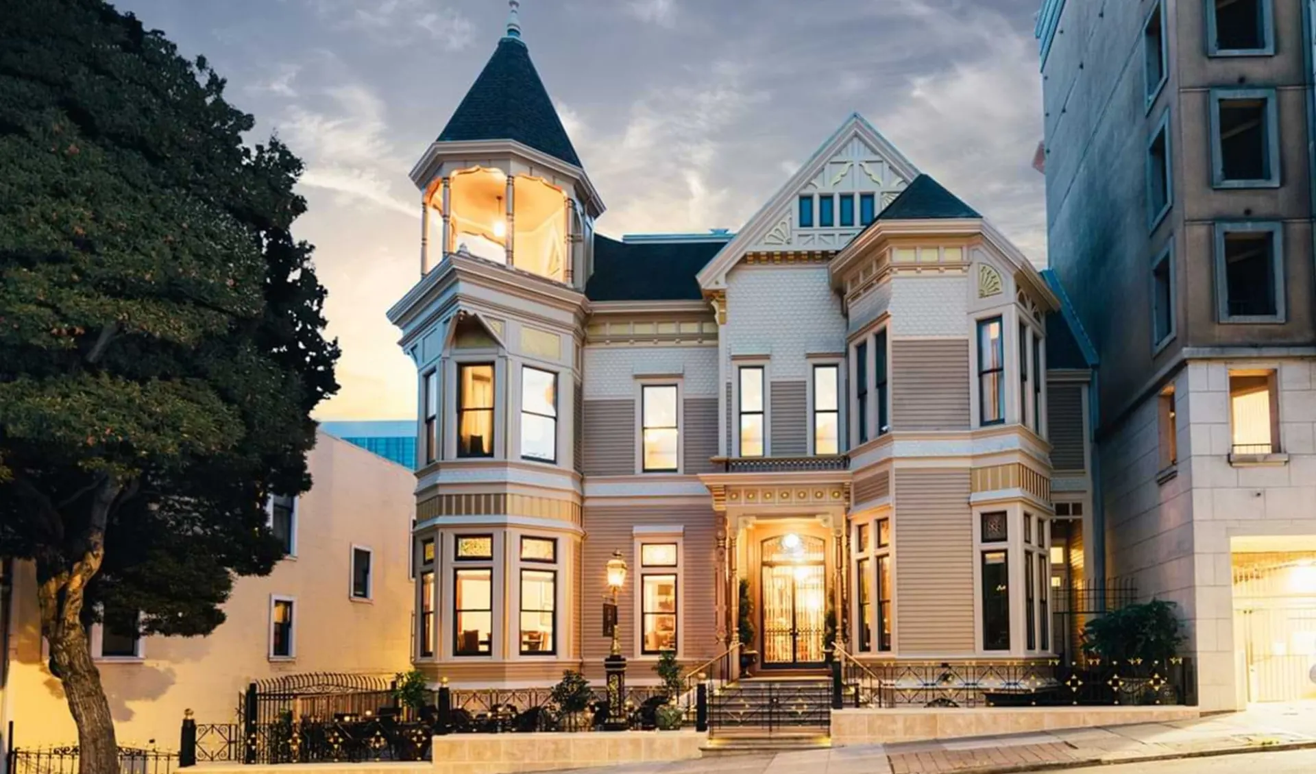 Mansion on Sutter in San Francisco: Mansion on Sutter_Aussen_Webseite