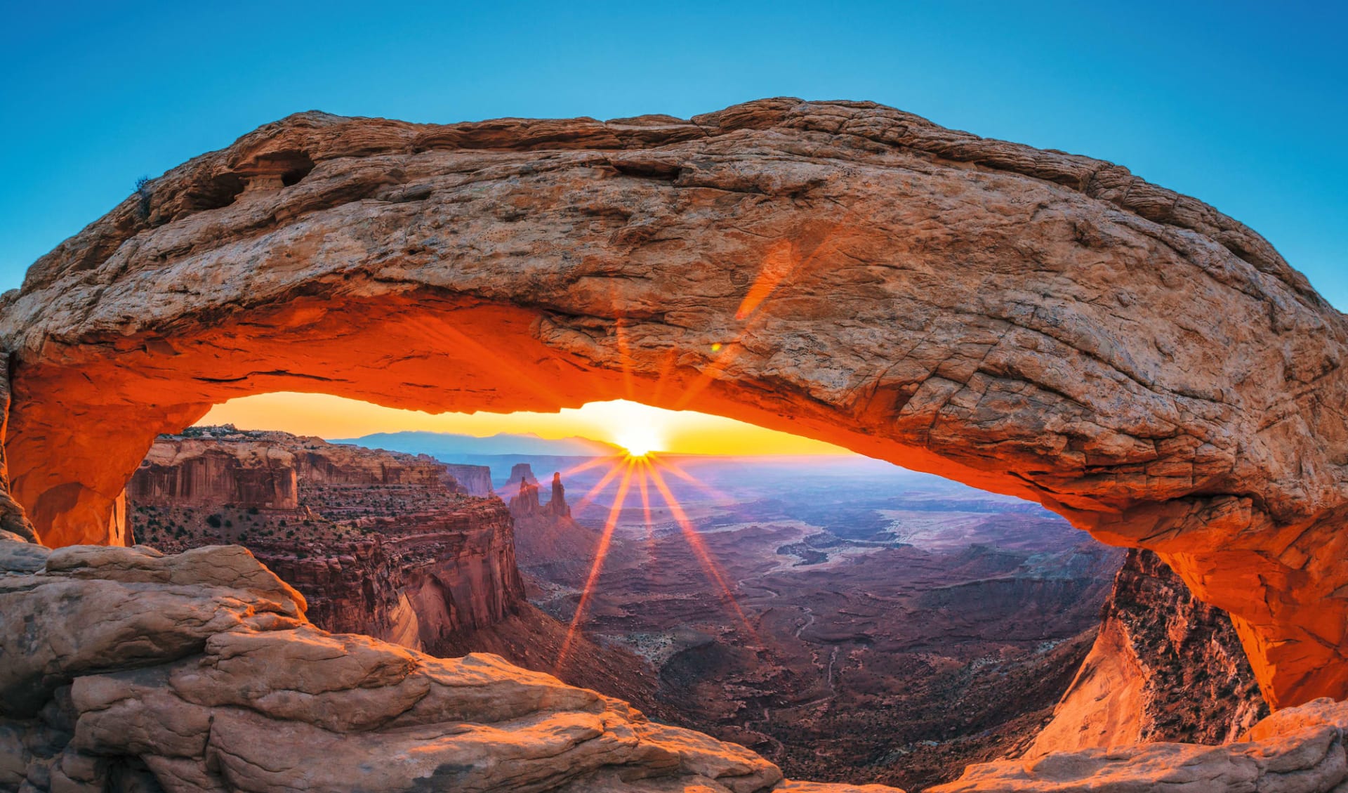 Rockies, Canyons und Geysire ab Denver: Mesa_Arch_Canyonlands_National_ Park_Utah_USA