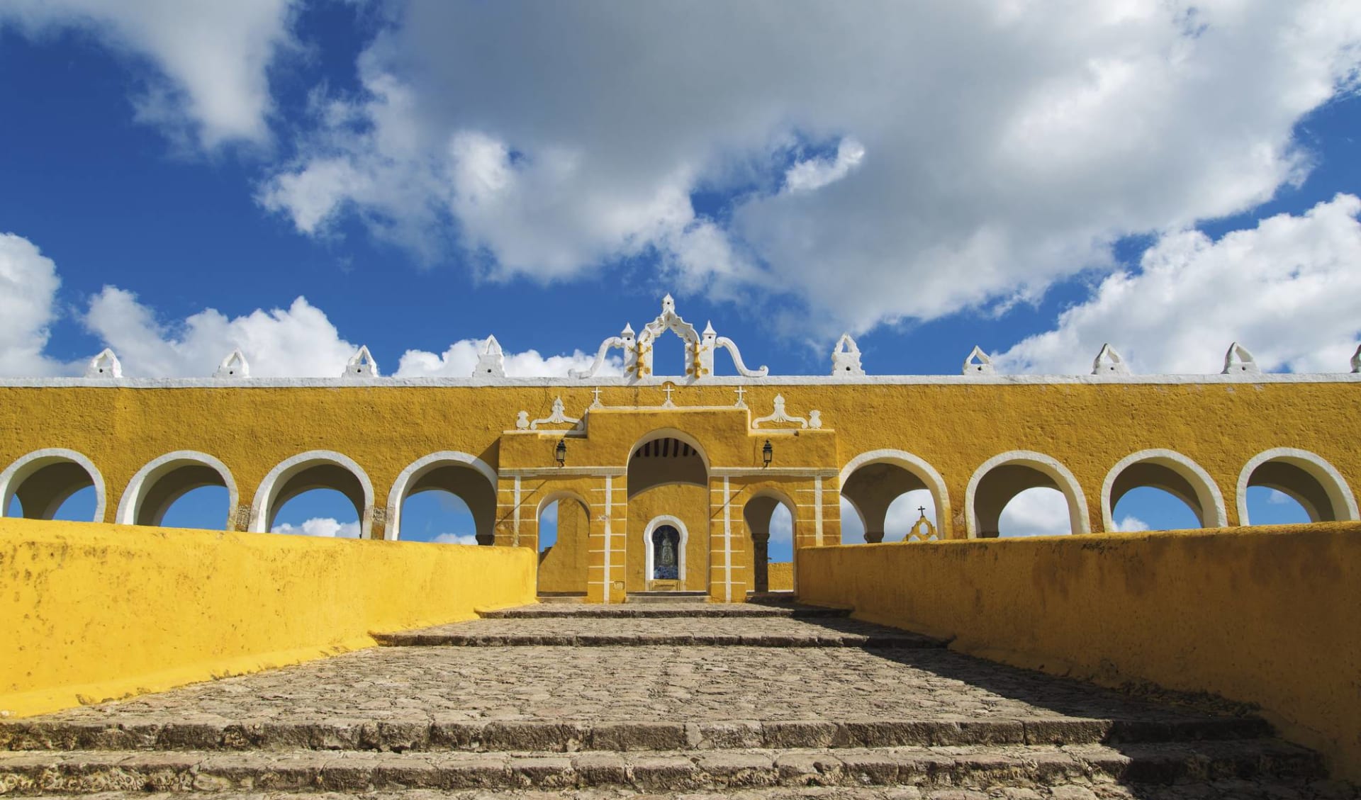 Yucatán für die Familie ab Cancún: Mexiko - Yucatan - Izamal, Kirche