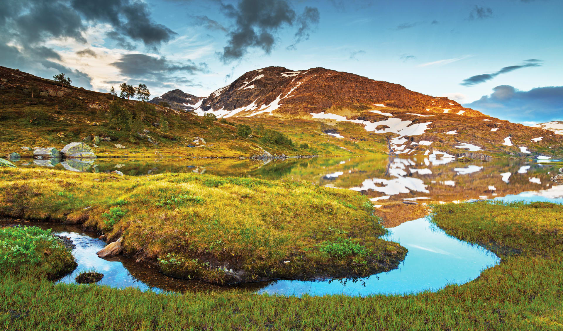 Rentiere und Fjorde auf der Reise zum Nordkap ab Oslo: Nationalpark Hardangervidda