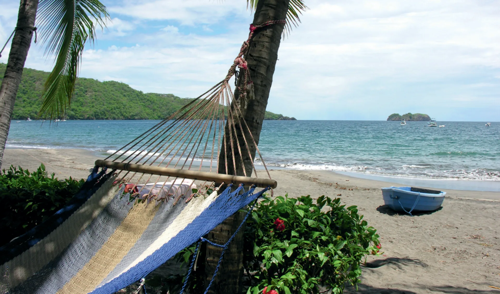 Hotel Bosque del Mar in Playa Hermosa: natur hotel bosque del mar strand meer hängematte