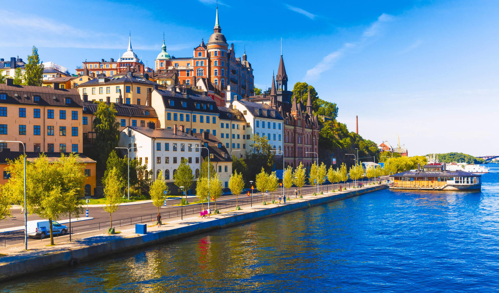 Comfort Xpress in Stockholm: Panoramablick auf die Altstadt im Stadtteil Sodermalm, Stockholm