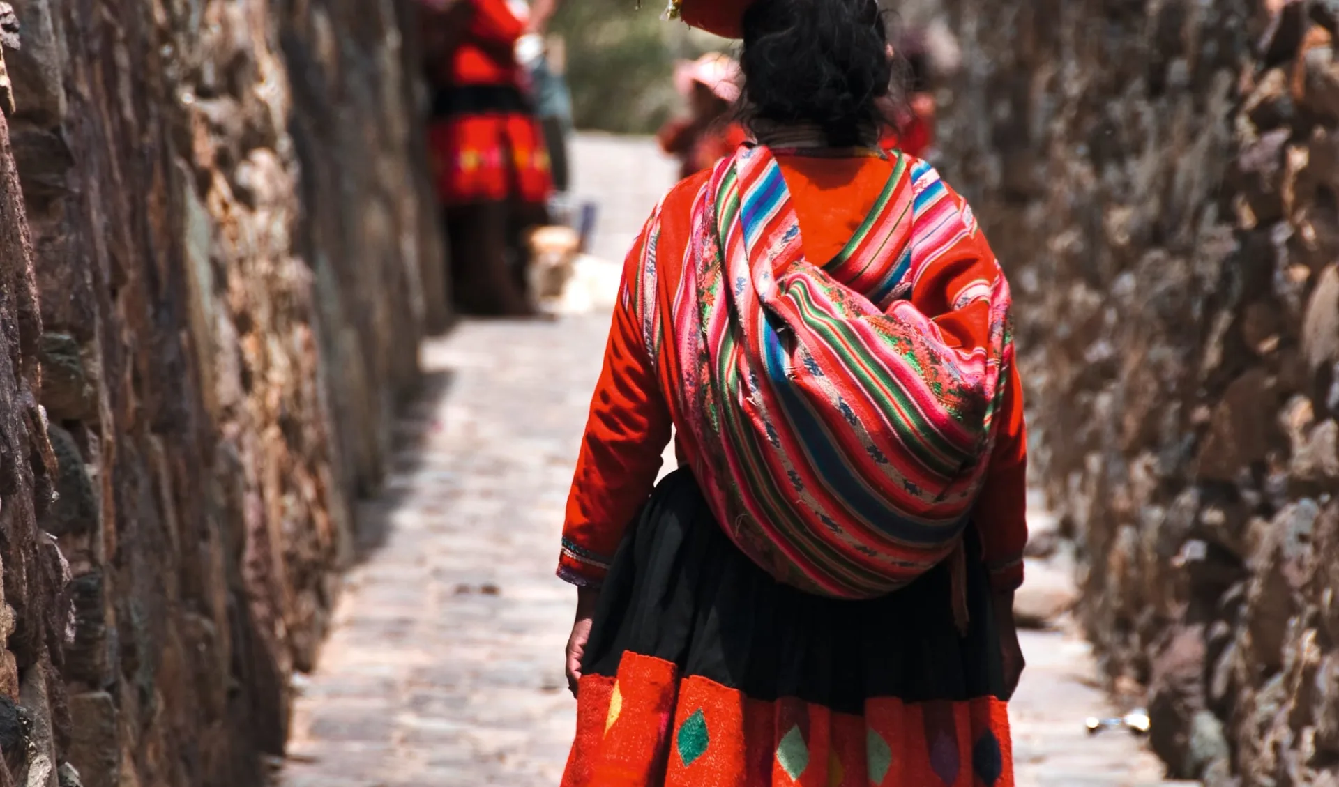 Zubucherreise La Magia de Peru ab Lima: Peru - Cuzco - Peruanerin