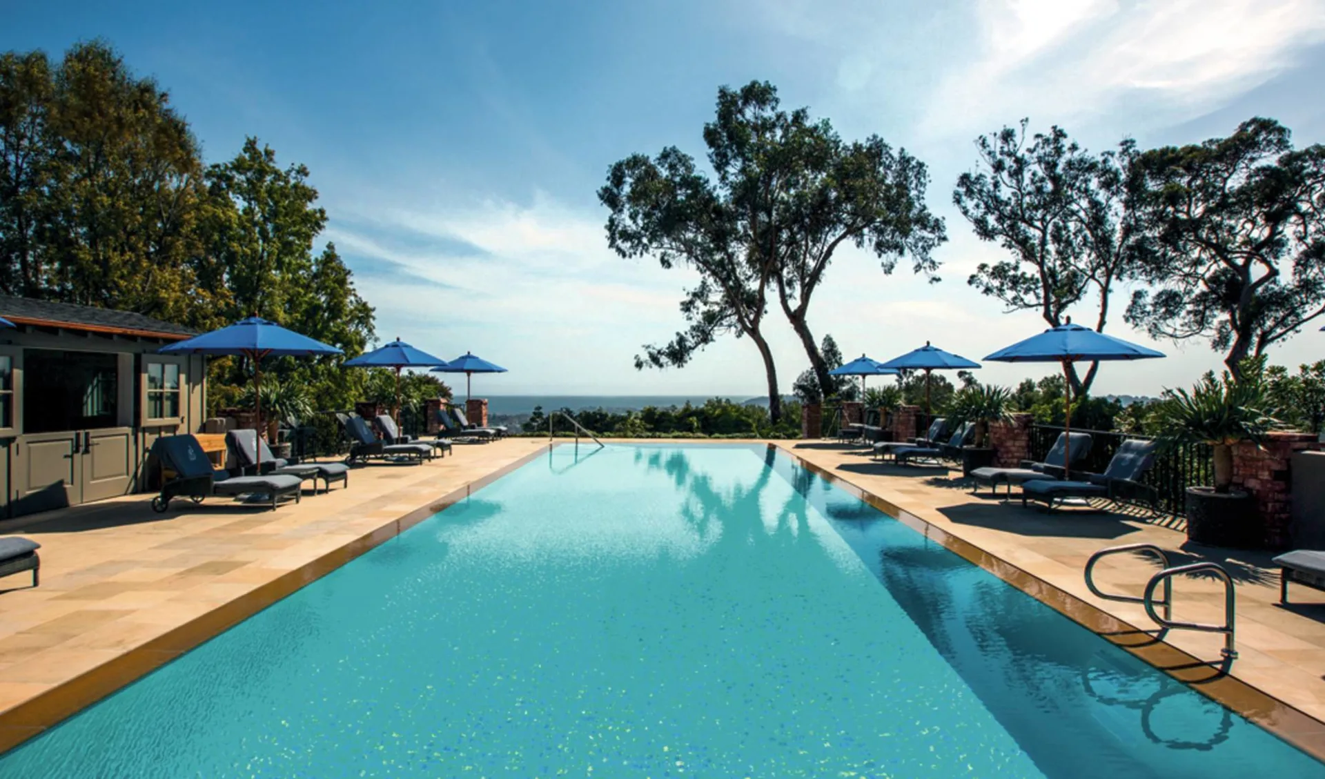 Belmond El Encanto in Santa Barbara: pool belmond el encanto santa barbara pool sonnenschirme