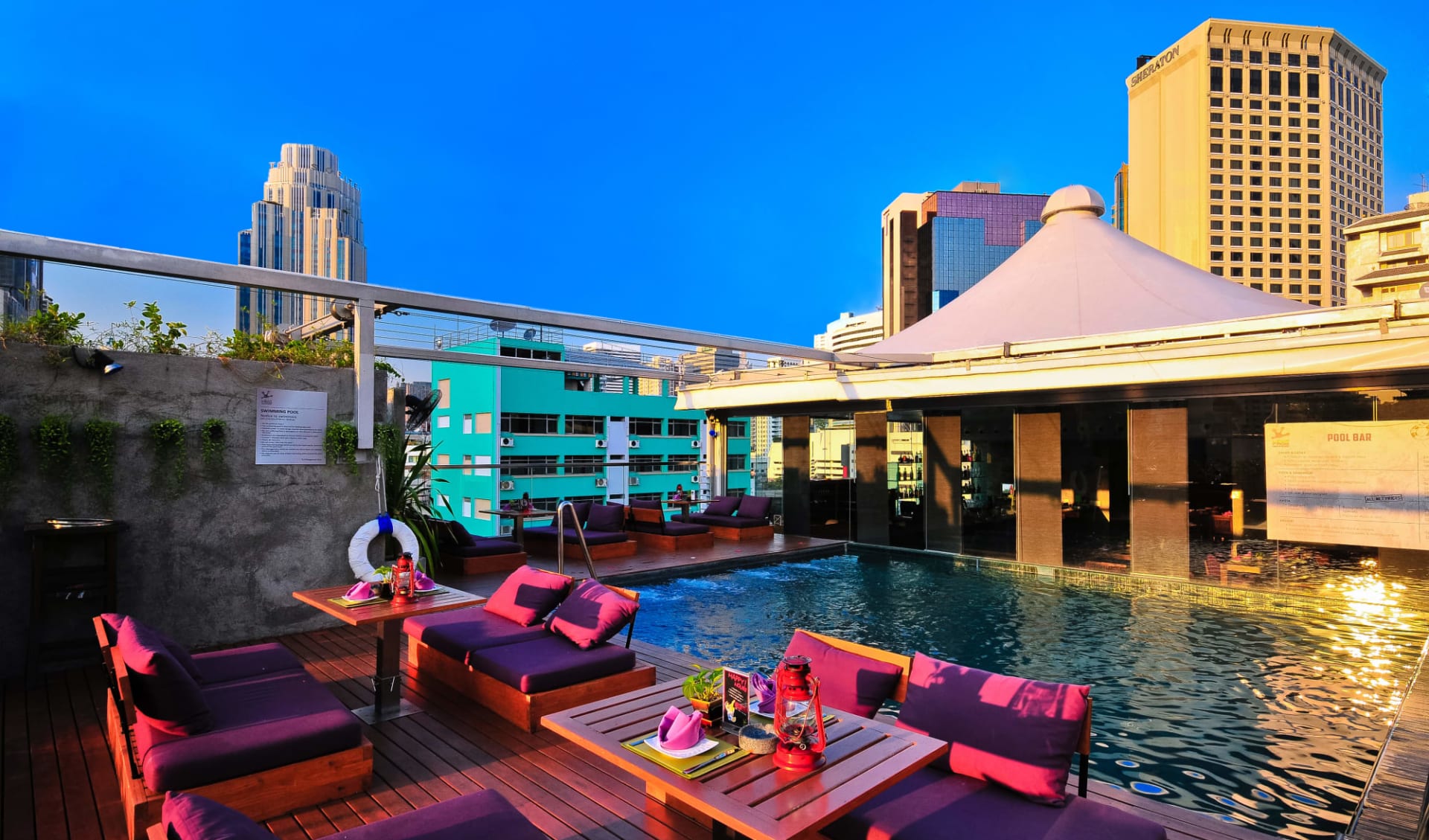 Galleria 10 Hotel in Bangkok: Rooftop Pool