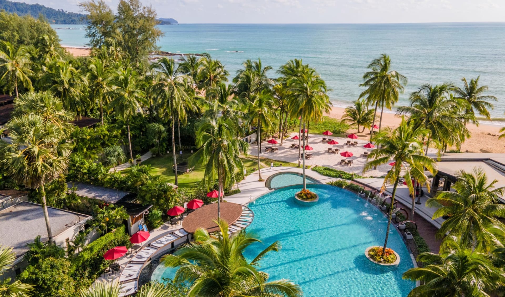 Ramada Resort by Wyndham Khao Lak: Swimming Pool & Beach