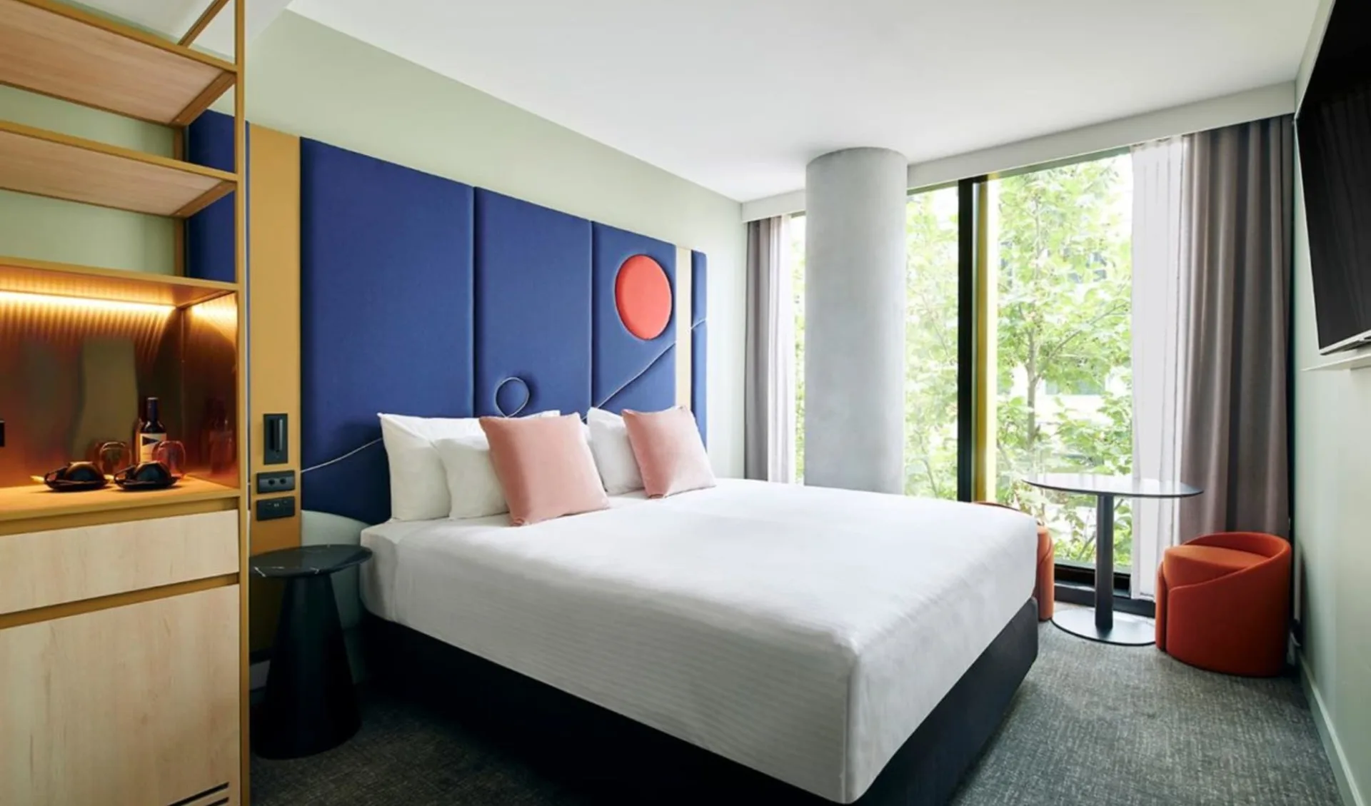 Quincy Hotel in Melbourne: quincy-hotel-melbourne-celestial-room-quincy plus-04-2021-1186x725