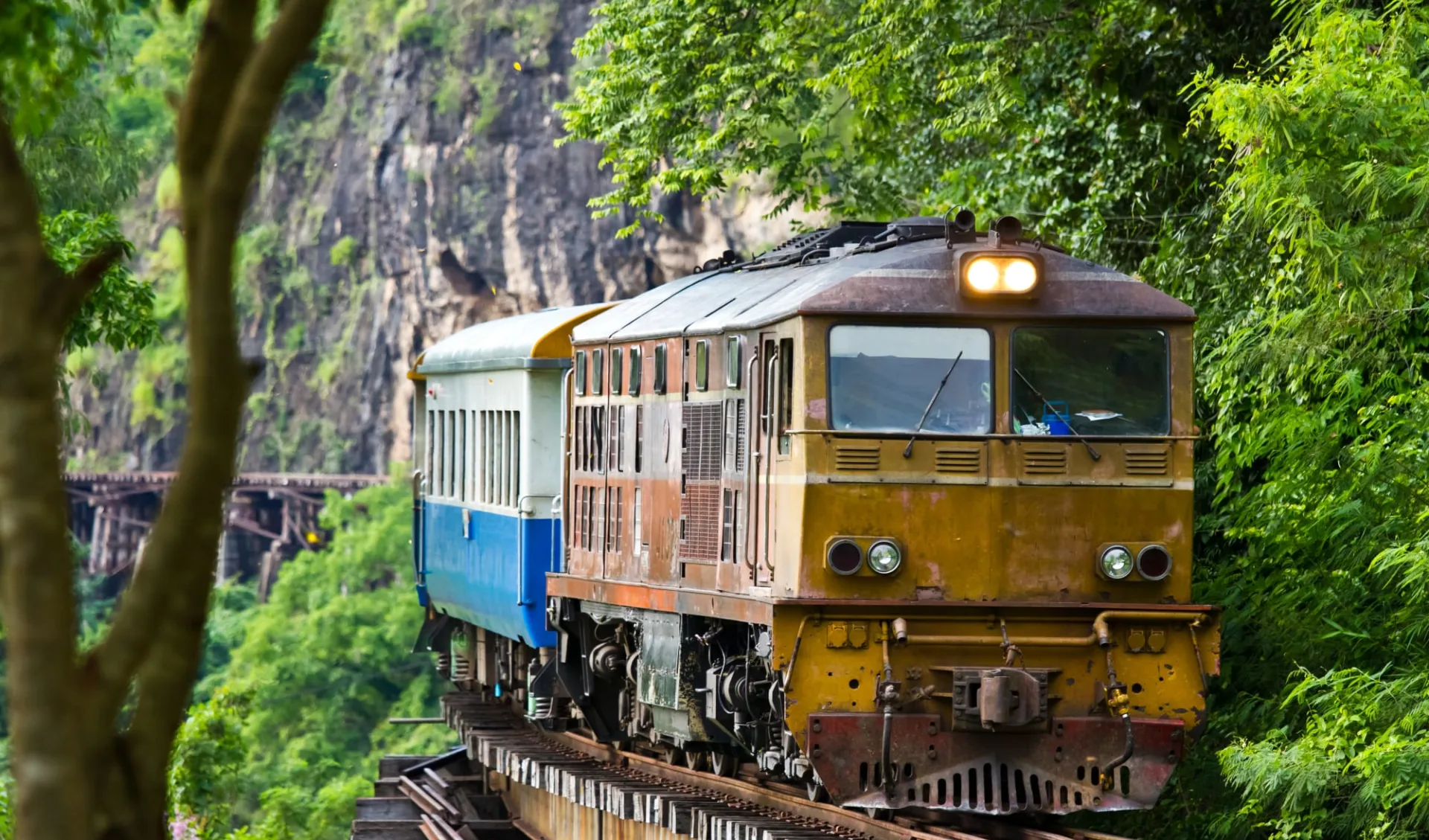 River Kwai Soft Adventure ab Bangkok: River Kwai: Death Railway  