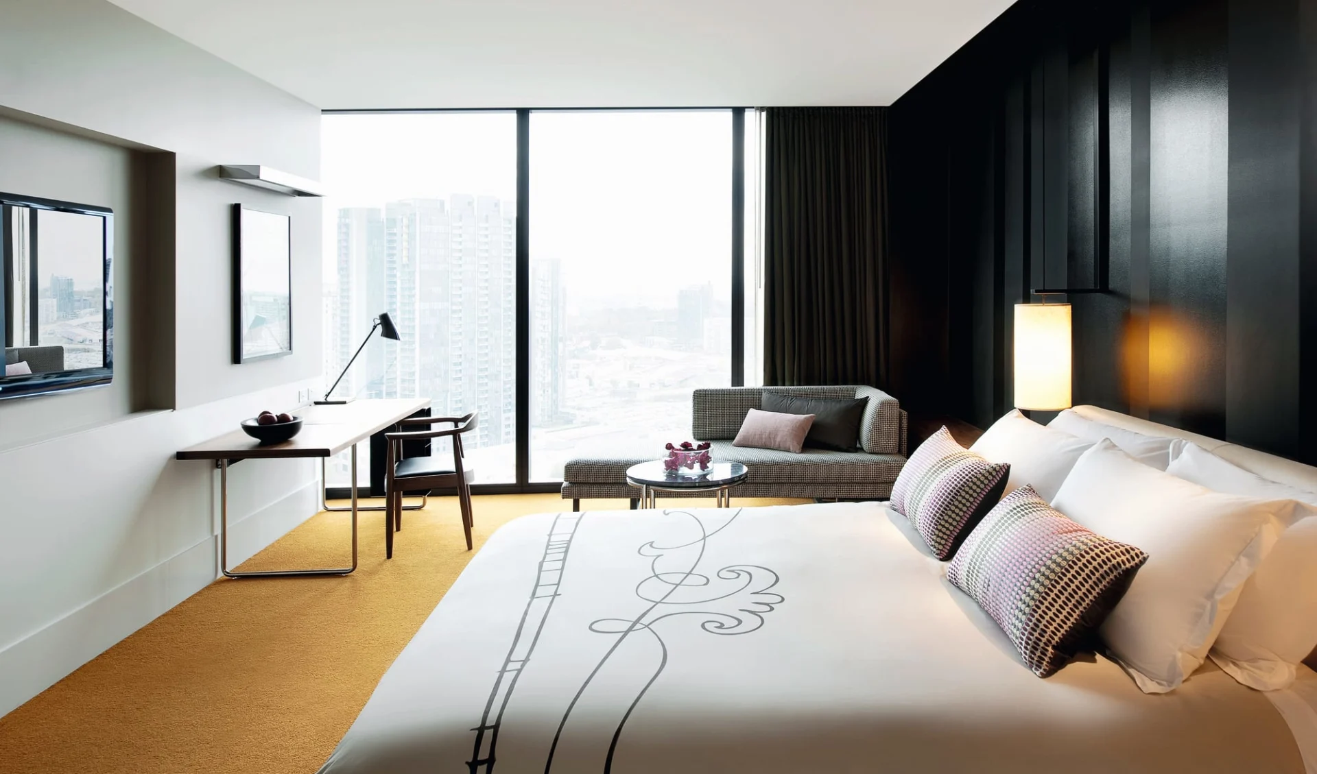 Crown Metropol in Melbourne:  Crown Metropol - Luxe Room