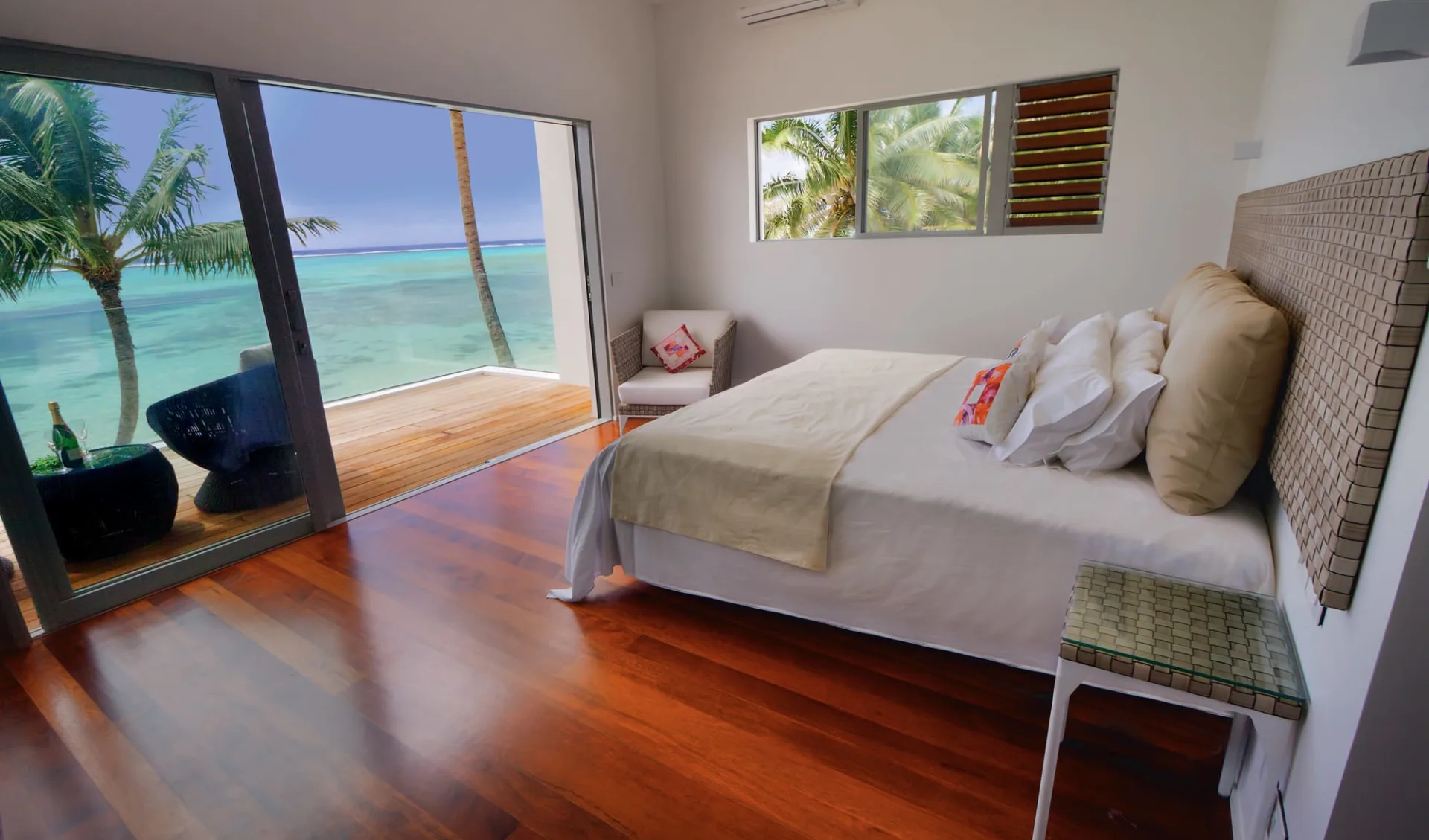 Crystal Blue Lagoon Villas in Rarotonga:  Crystal Blue Lagoon Villas - 2-Bedroom Beachfront Bungalow