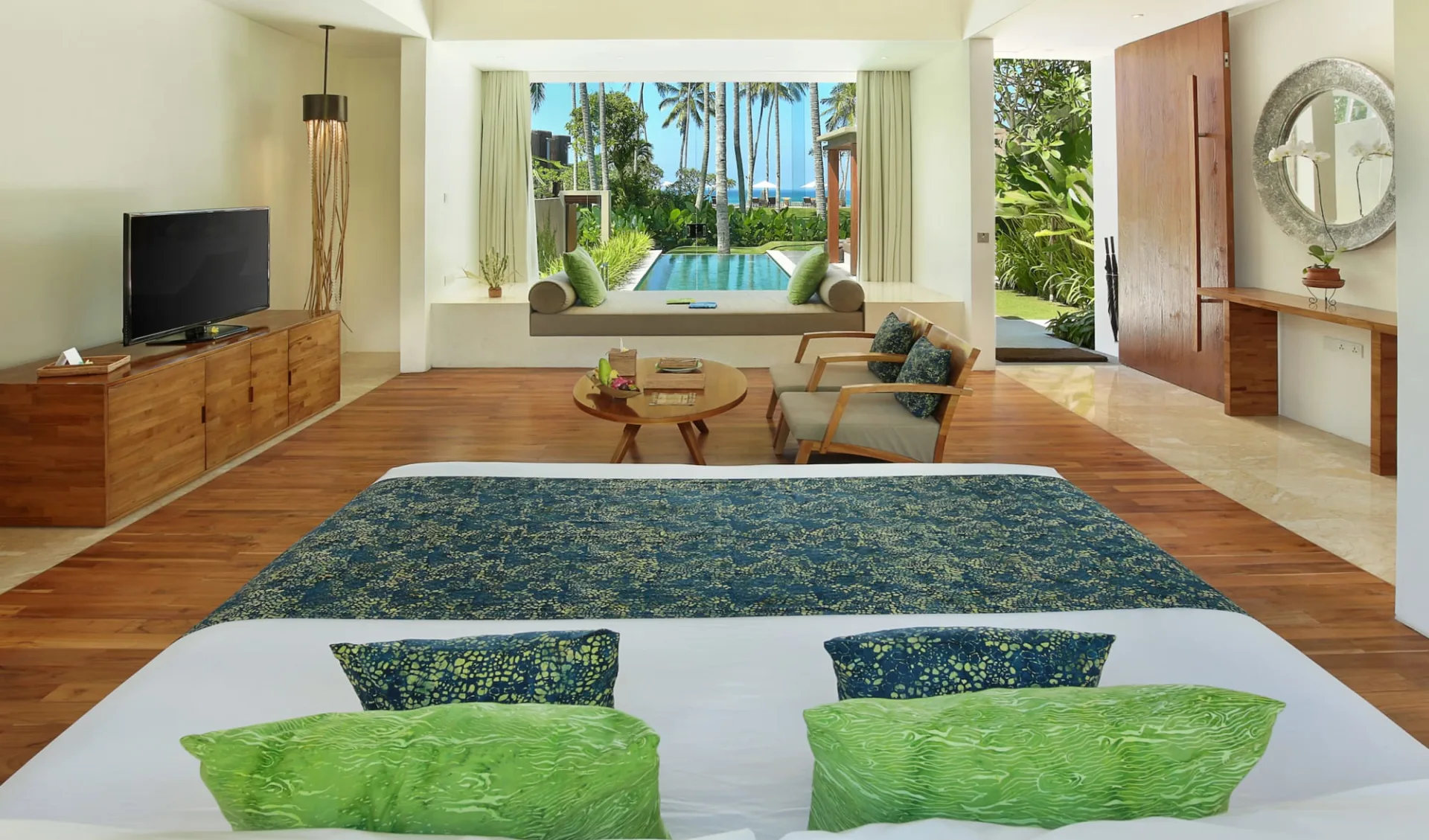 Candi Beach Resort & Spa in Ostbali:  Luxury Pool Villa 