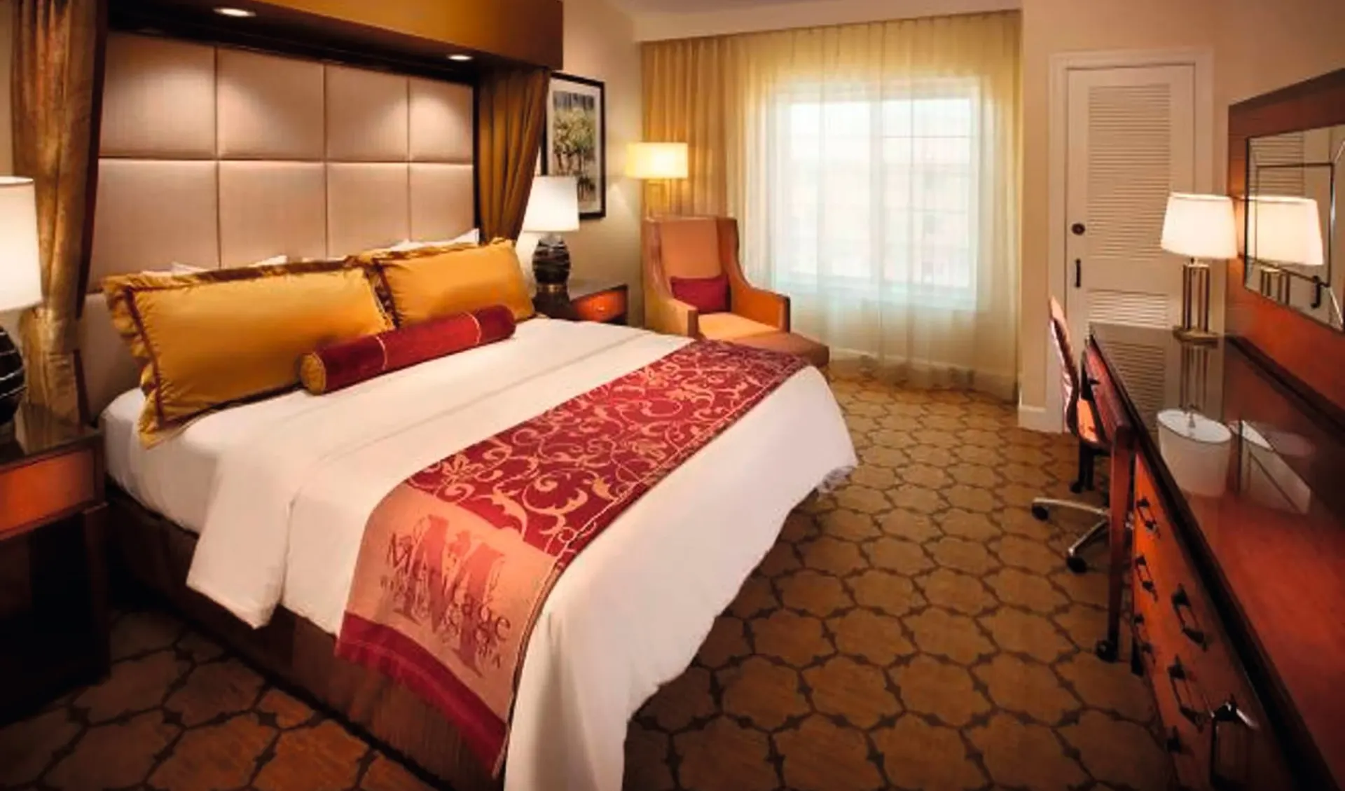 The Meritage Resort & Spa in Napa Valley: Room_Meritage Resort&Spa_Standard_bonotel_hero