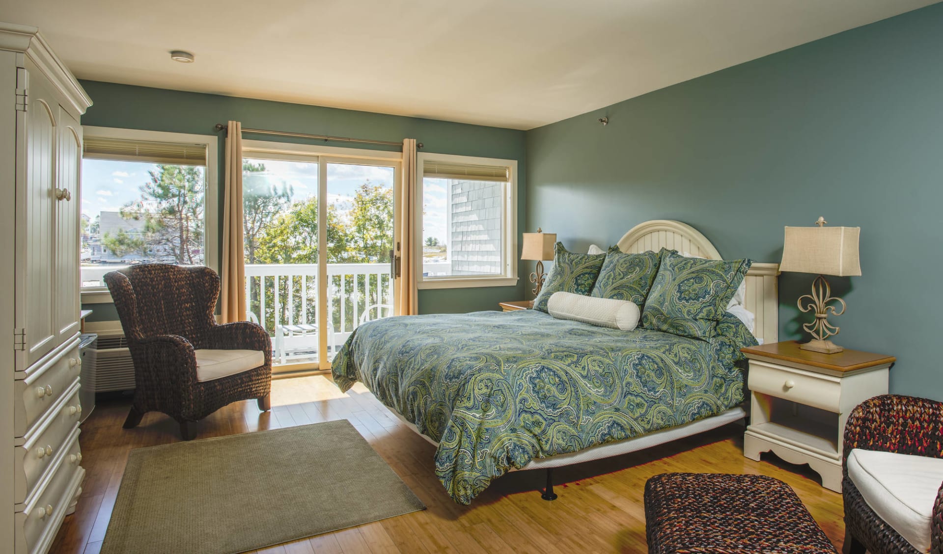 Nonantum Resort in Kennebunkport: Nonantum Resort_Portside Room