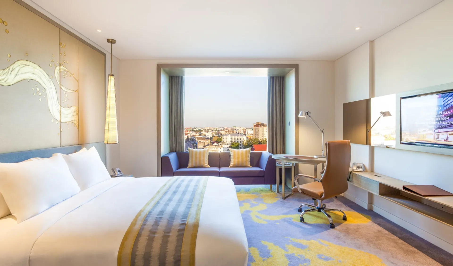 Crowne Plaza Vientiane:  Standard | Standard with Pool View