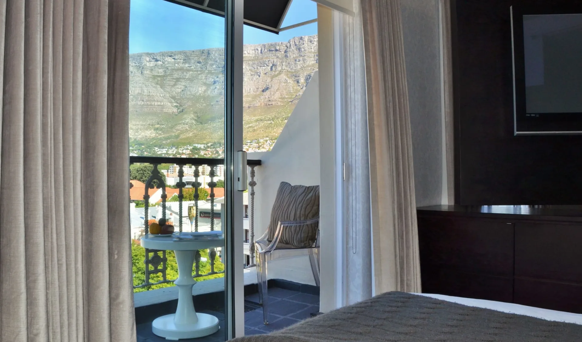 Cape Milner in Tamboerskloof:  the_cape_milner_-_room_suite_1