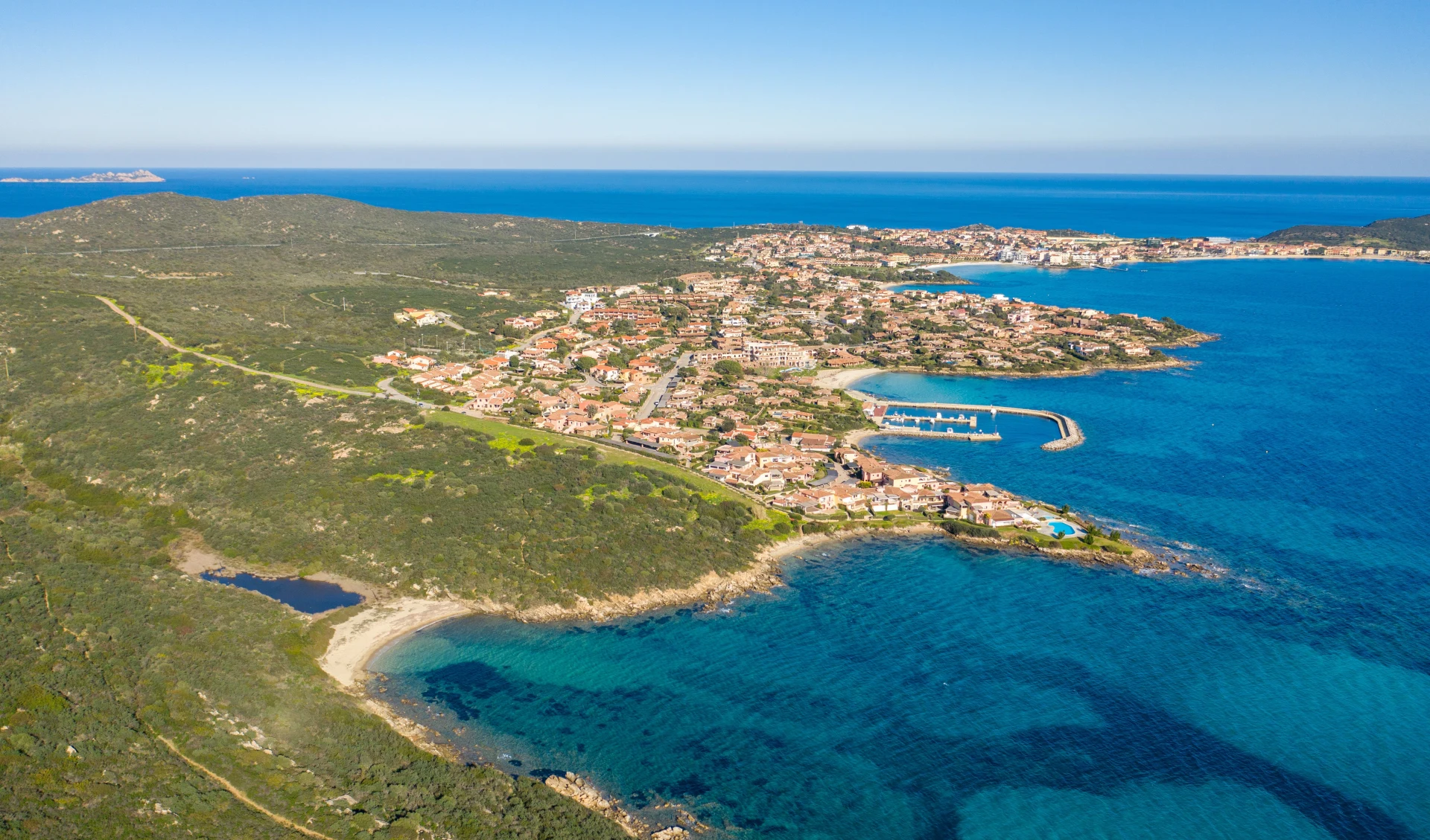 Badeferien im Gabbiano Azzurro ab Nordsardinien: Sardinien_Golfo Aranci_Land_view_