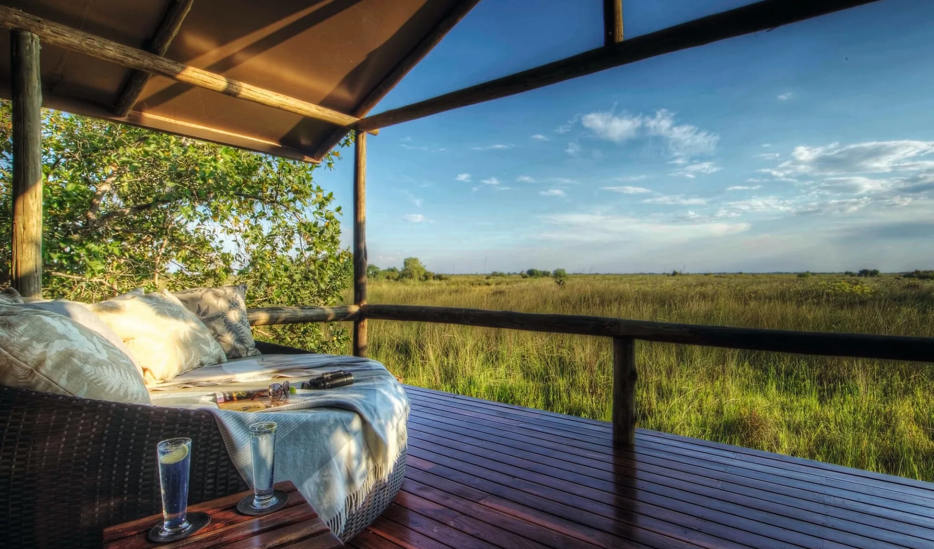 Shinde in Okavango Delta: Shinde_Zimmerterrasse_Aussicht_c_Ker&Downey