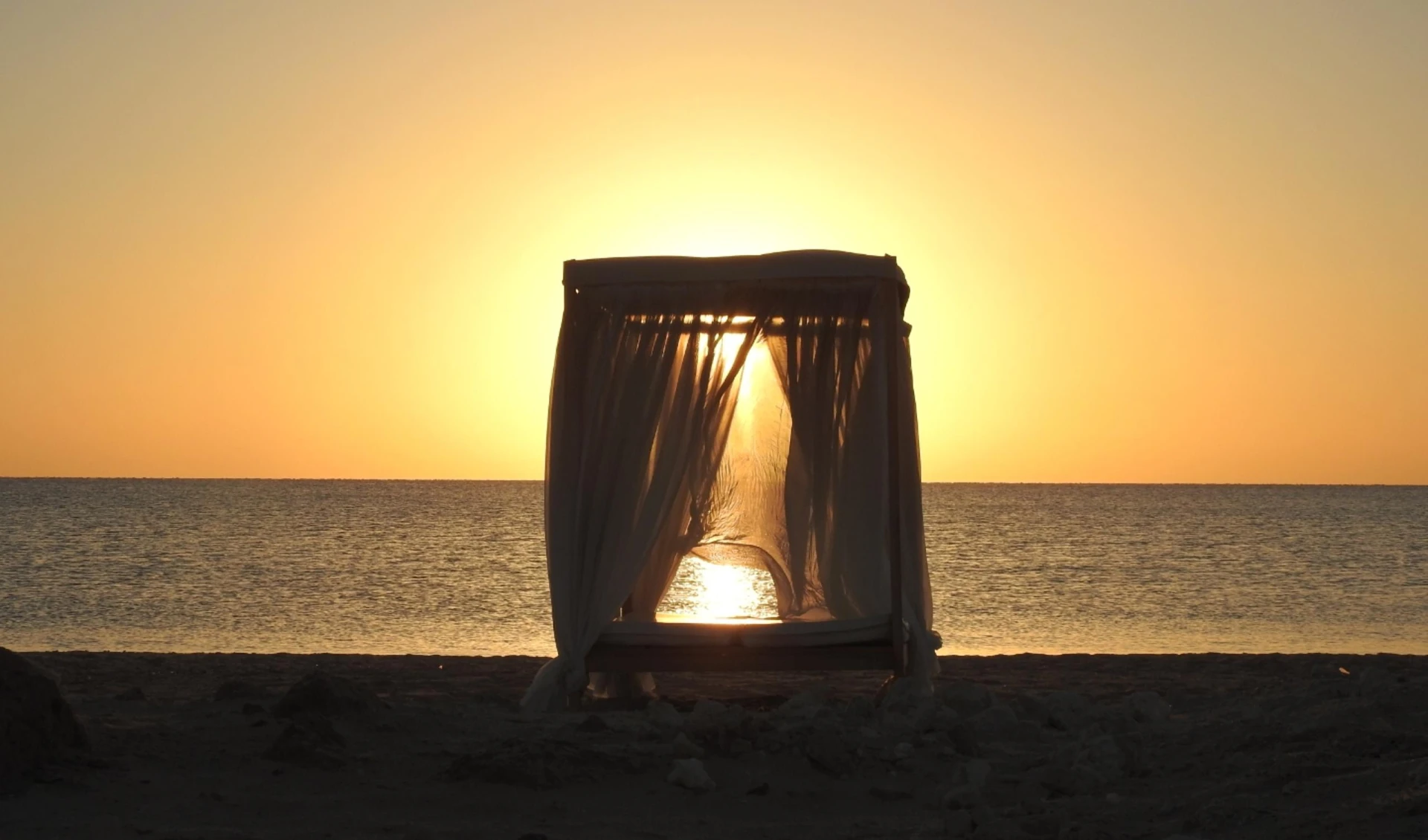 Badeferien im Sheraton Soma Bay ab Hurghada: Sonnenuntergang in Soma Bay, Hurghada