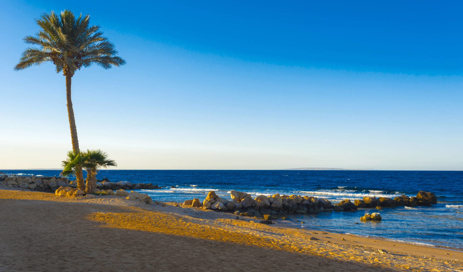 Badeferien im The Oberoi Beach Resort ab Hurghada: Sonnenuntergang Sahl Hasheesh