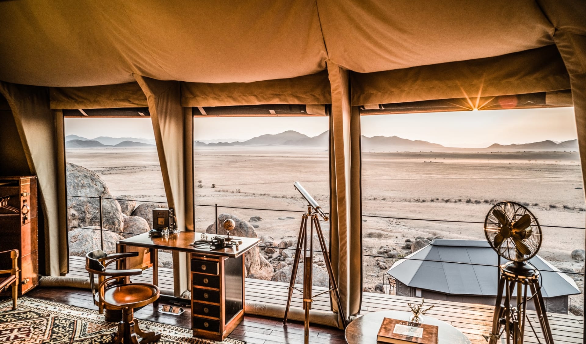 Sonop Lodge in NamibRand Nature Reserve: Sonop - Bedroom 4 - © Tibo for Zannier Hotels - @tibodhermy