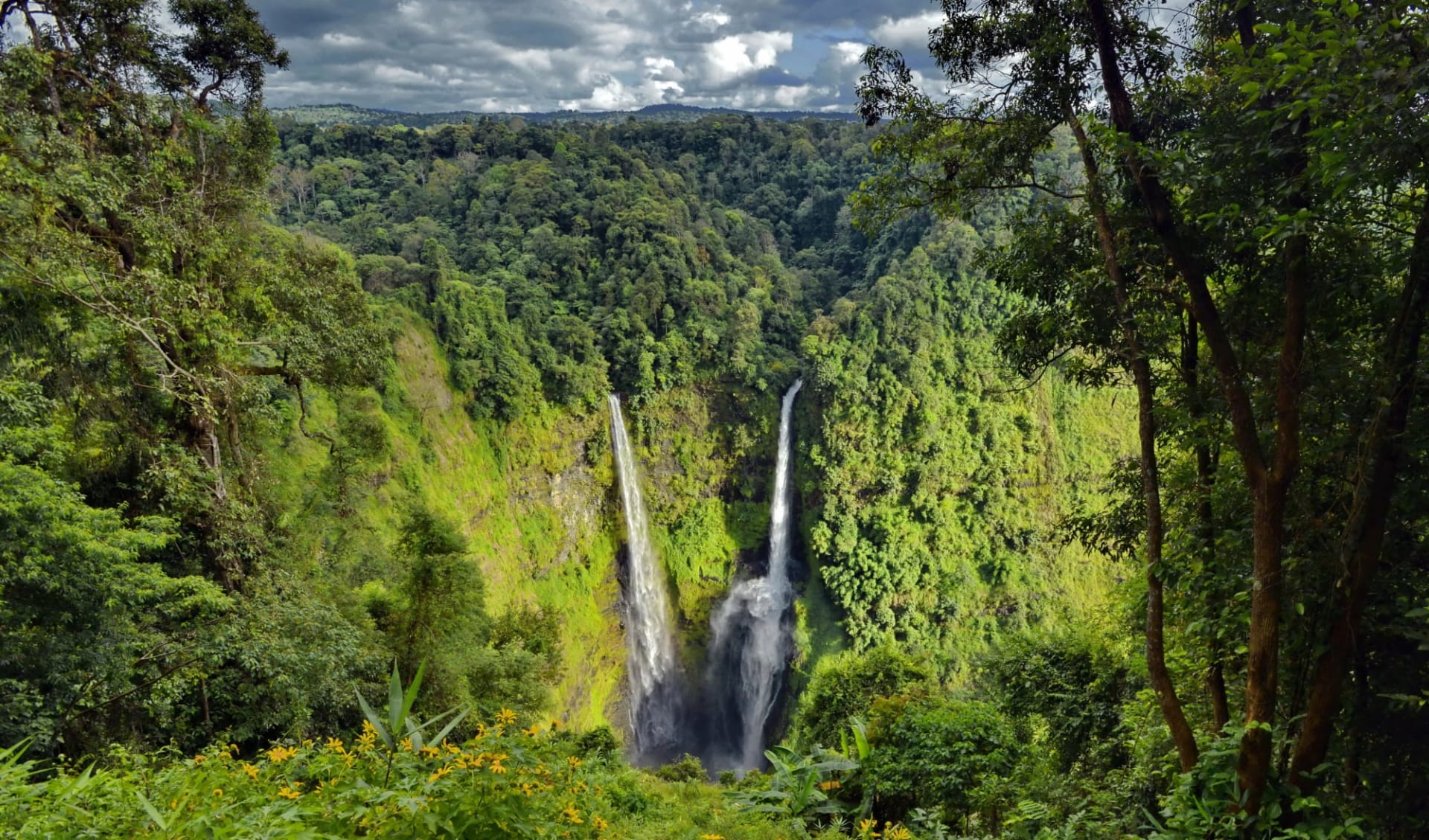 Überland von Südlaos nach Angkor ab Pakse: Stunning Tad Fane waterfall