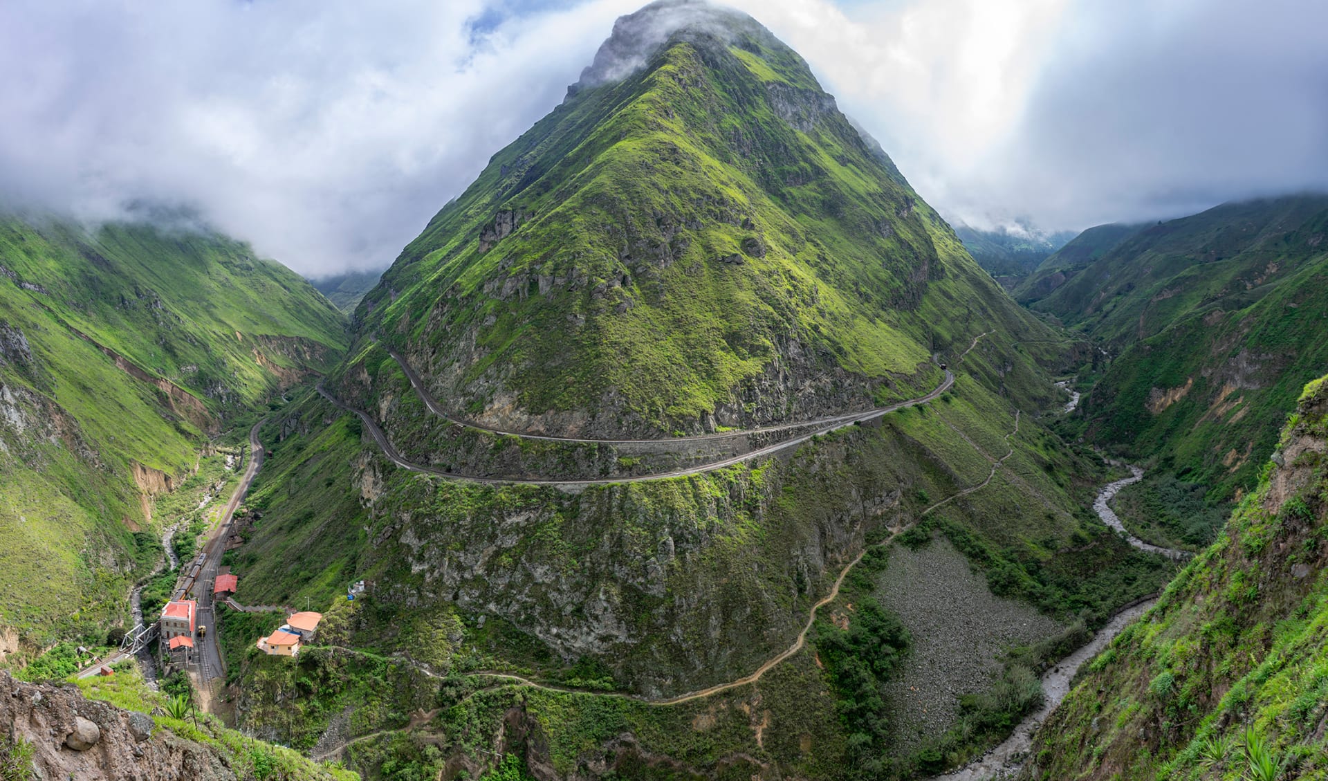 Devils Nose, Alausi, Ecuador