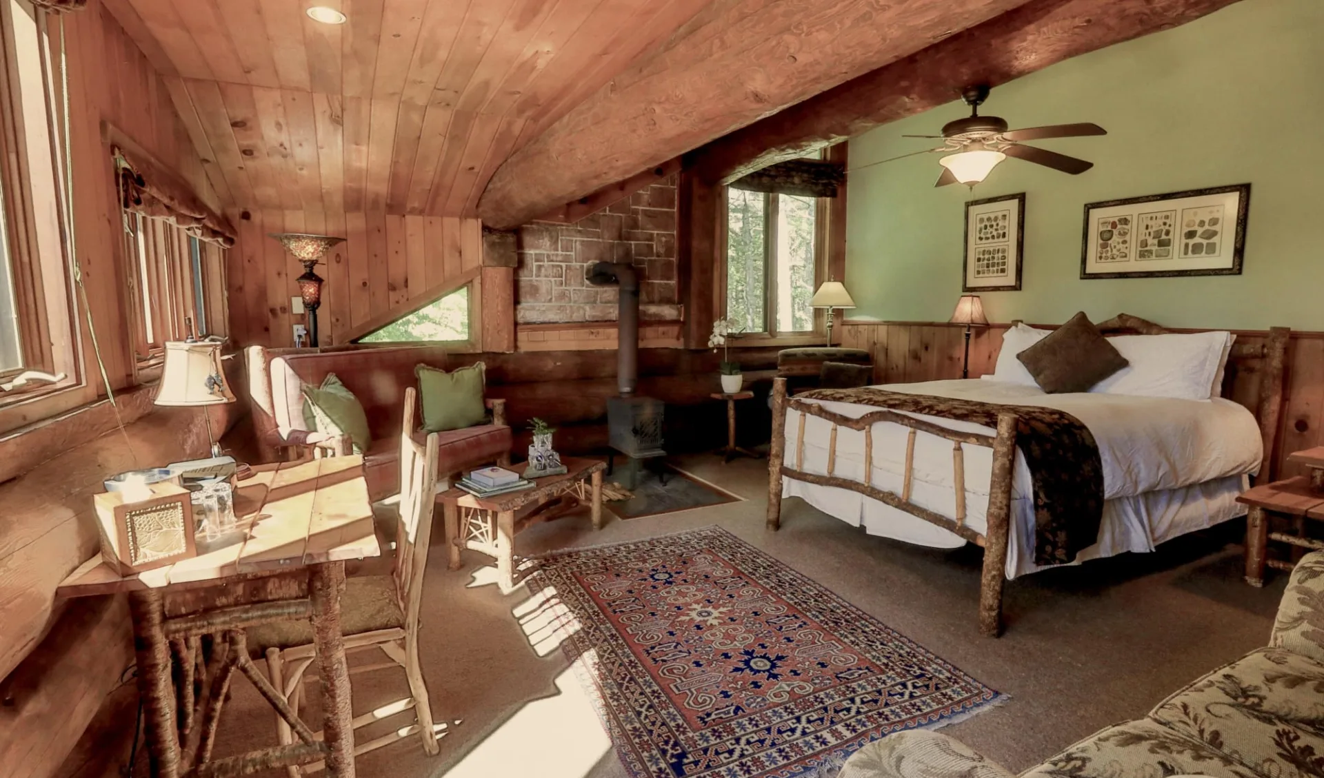 Trout Point Lodge in East Kemptville: Treehouse Junior Suite
