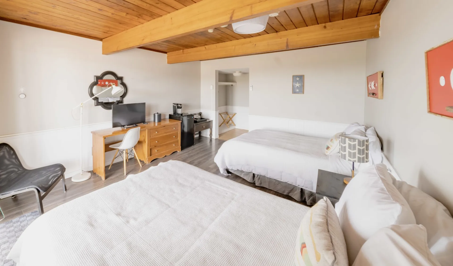 The Iona Heights Inn in Baddeck: YIOHH_room_003