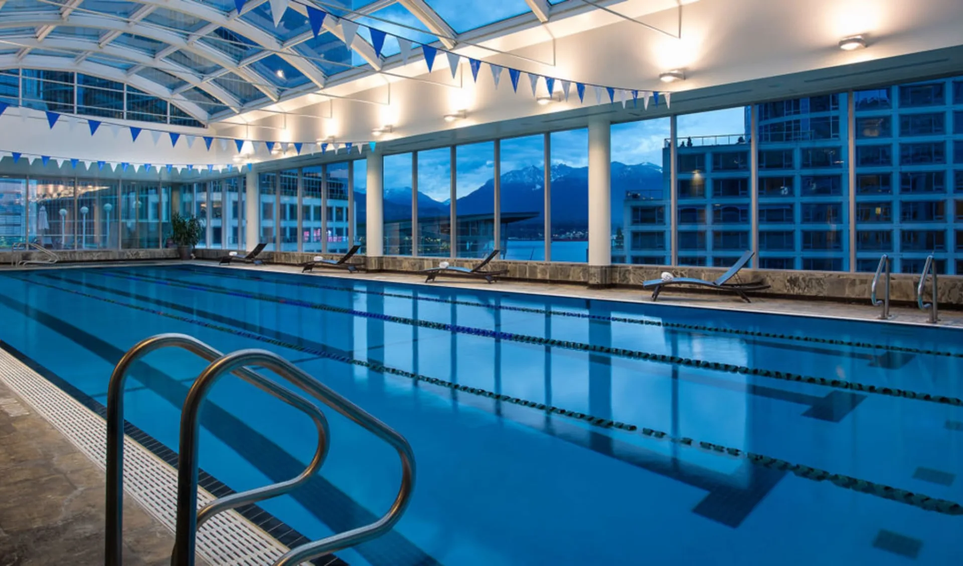 Auberge Vancouver Hotel: YVRAV_pool_001