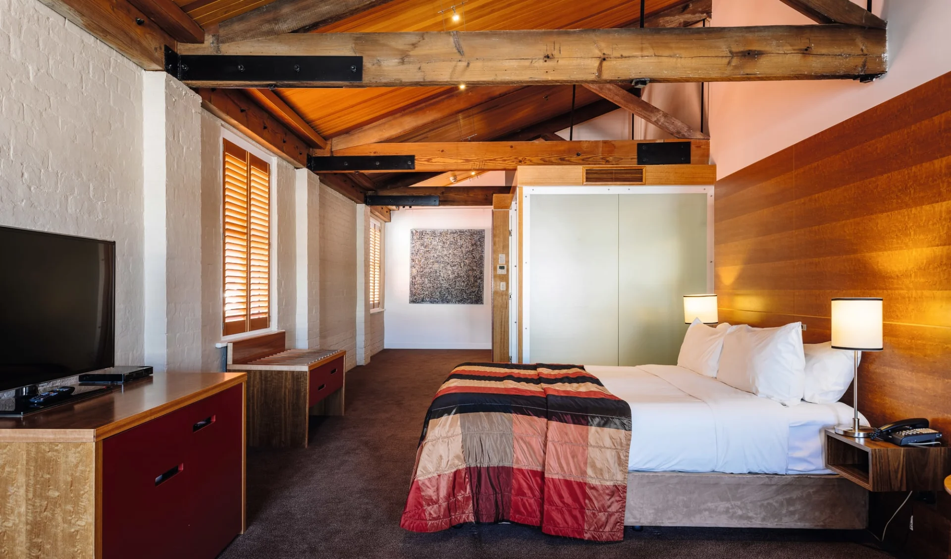 Henry Jones Art Hotel in Hobart: Zimmer Australia Tasmanien Hobart Henry Jones Art Hotel Dluxe Spa Harbour View Zimmer 2019