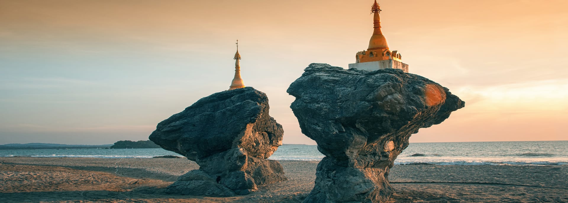 Ngwe Saung, Burma