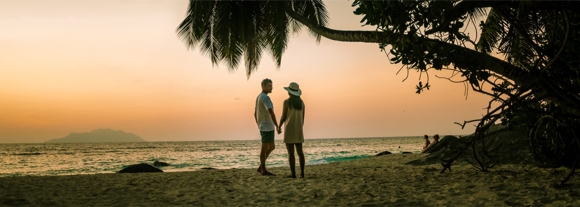 Romantische Flitterwochen bei Sonnenuntergang, Seychellen