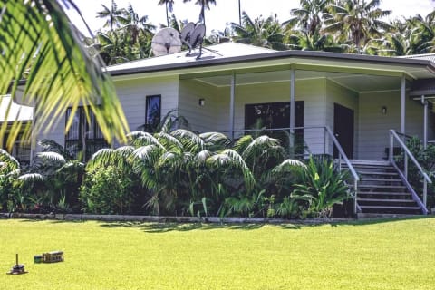 Leanda Lei Apartments