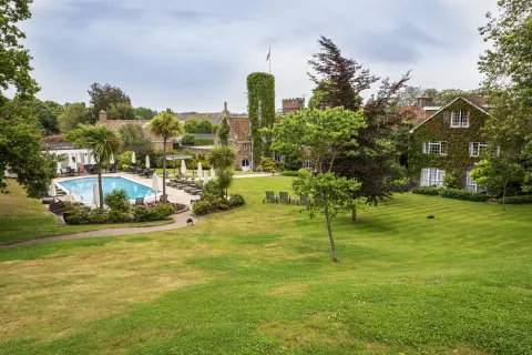 Longueville Manor