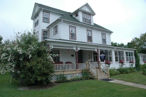 The Harbourview Inn