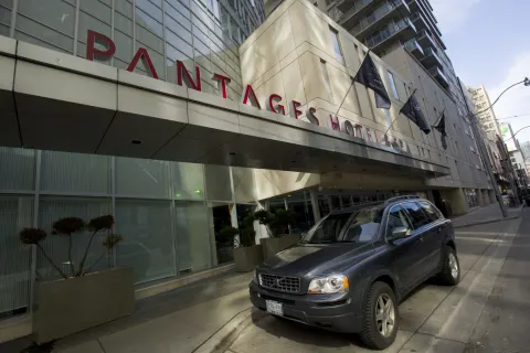 Pantages Hotel Downtown Toronto