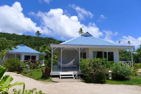 Opoa Beach Hotel