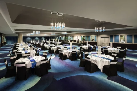 Mercure King Gorge Square