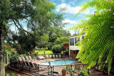 Southern Cross Guest Ranch
