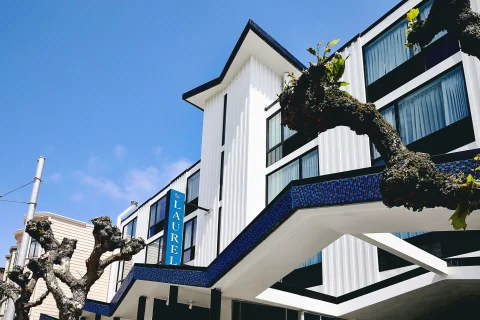 The Laurel Inn