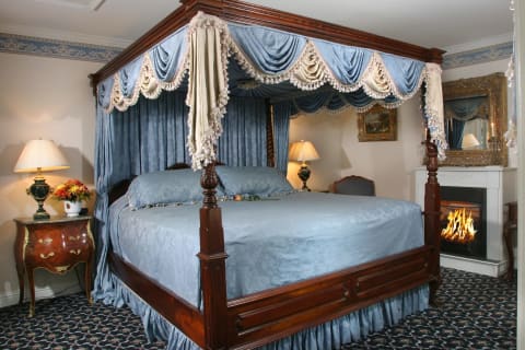 Monmouth Historic Inn