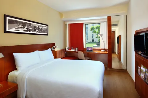 ibis New Delhi Aerocity
