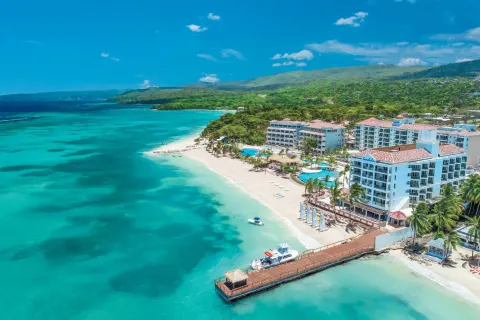 Sandals Dunn's River