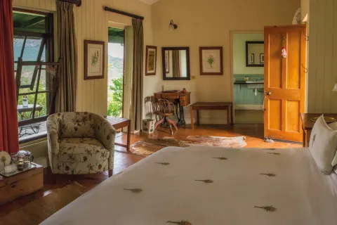 Three Tree Hill Lodge
