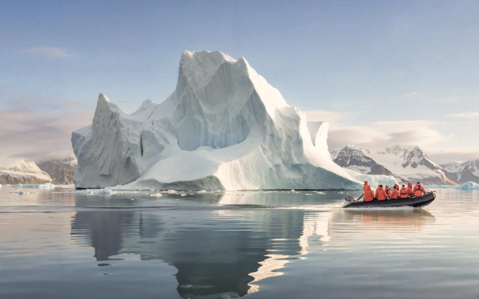 Wunder der Diskobucht – die Geburtsstätte majestätischer Eisberge ab Nuuk: AdobeStock_680256258_BB_3 Wunder der Diskobucht – die Geburtsstätte majestätischer Eisberge ab Nuuk: AdobeStock_680256258_BB_3