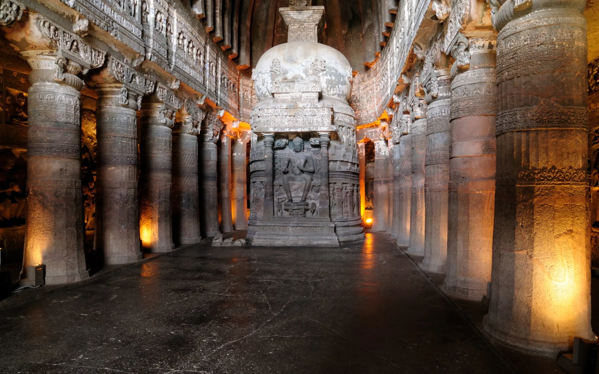 Weltkulturerbe Ellora & Ajanta ab Aurangabad: Ajanta: Stupa Weltkulturerbe Ellora & Ajanta ab Aurangabad: Ajanta: Stupa