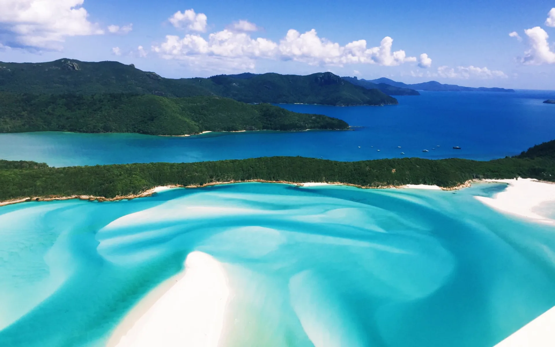 Idyllic Whitsunday Island Sailing Adventure ab Airlie Beach: Australia - Queensland - Whitsundays - Whitehaven Beach Idyllic Whitsunday Island Sailing Adventure ab Airlie Beach: Australia - Queensland - Whitsundays - Whitehaven Beach