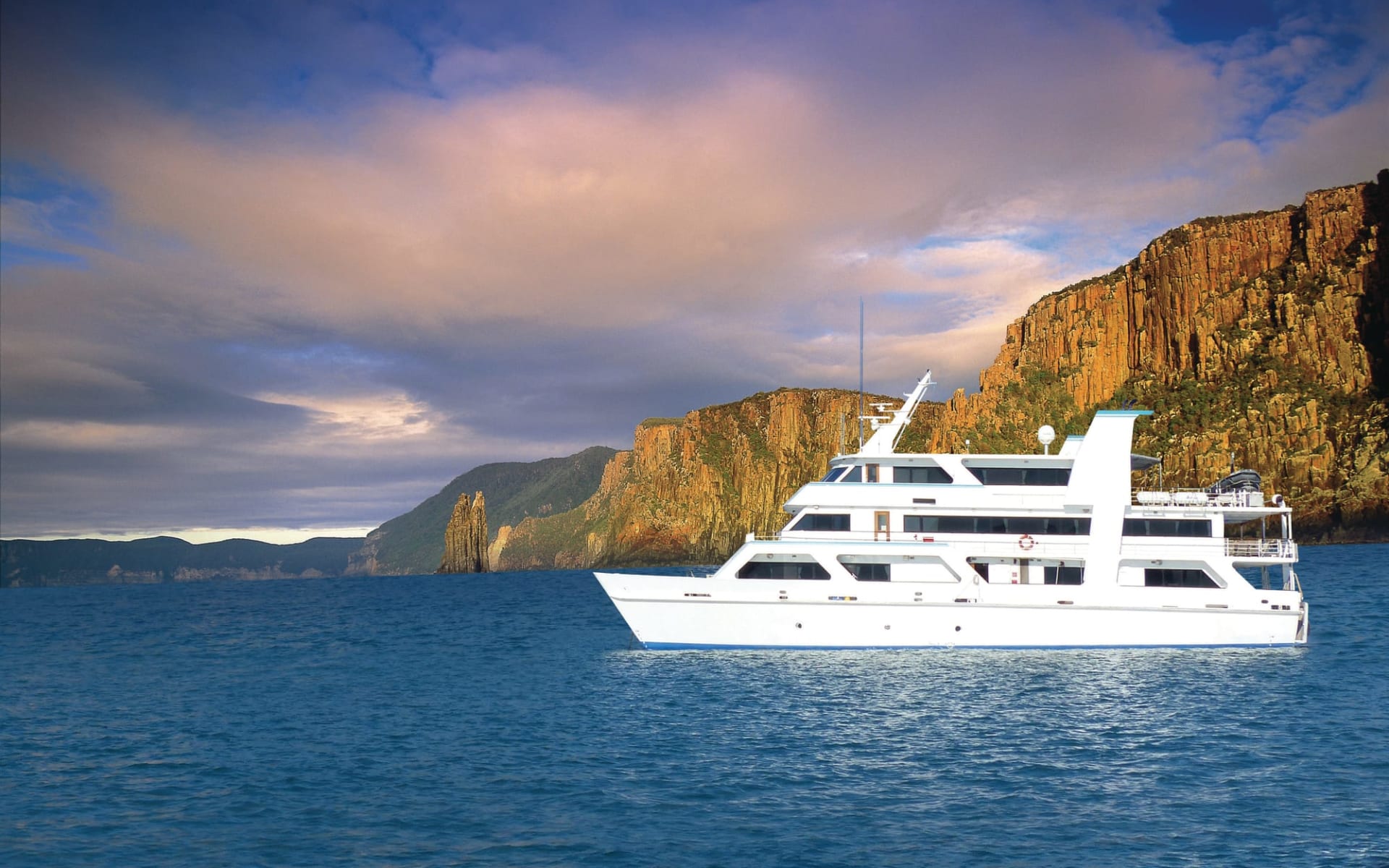 Coral Expeditions / Tasmanien ab Hobart: Australia - Tasmania - Tasman NP - Coral Expeditions I Coral Expeditions / Tasmanien ab Hobart: Australia - Tasmania - Tasman NP - Coral Expeditions I
